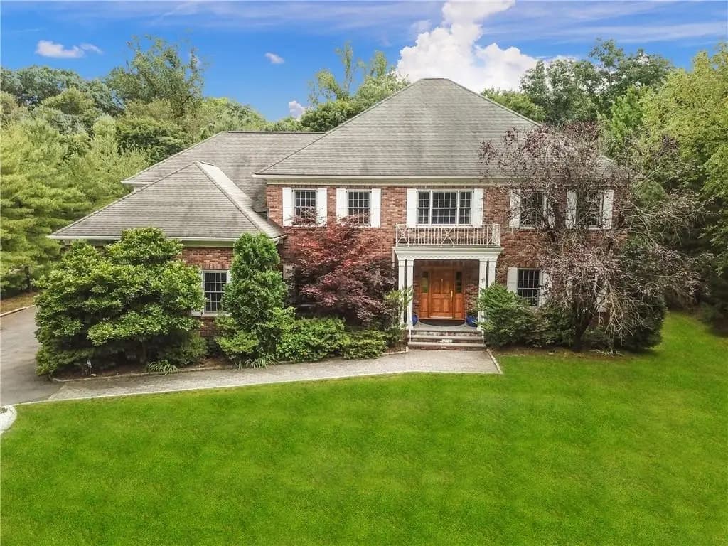 38 Saxon Woods Road, Scarsdale, NY — sold